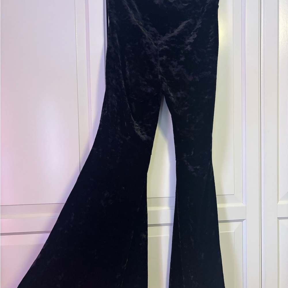 CrusheBlack Velvet Flared Pants
